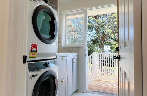 Mooroolbark House | The Contemporary Nest by Shine Mooroolbark