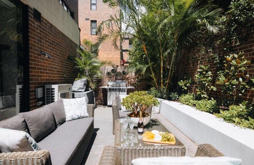 Mosman Apartment | 'The Courtyard Retreat=' Designer Abode, Mosman