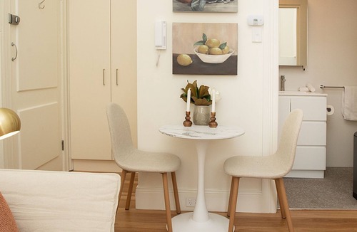 Surry Hills Apartment | The Crown, Two Surry Hills Isyd