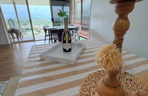 Banora Point House | The Dell: A Poolside Family Holiday Home 5 minutes to beach