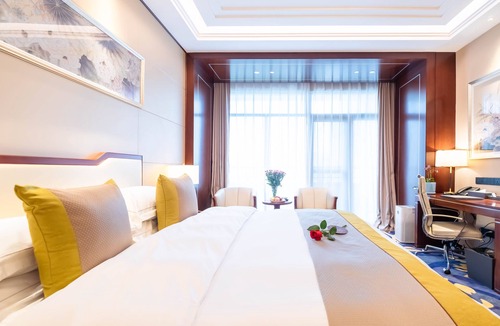 Kuiwen District Hotel | The Farrington Hotel - Building A
