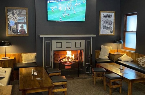 Bathurst Hotel | The George Hotel