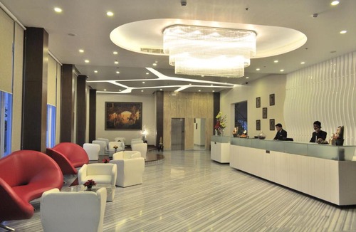 Gomti Nagar Hotel | The Grand JBR