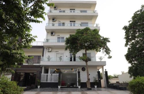 Greater Noida Hotel | The Grove Hotels by Opulent Inn
