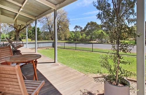Beechworth Cottage | The Gums, Beechworth