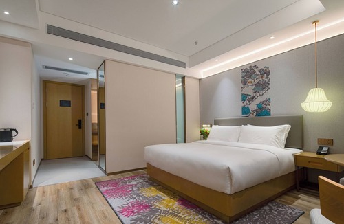 Qinghe Qu Hotel | The Hotel V Huai'an University Town