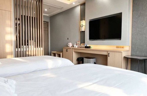 Huzhou Hotel | The Lake Tai Inn