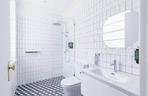 Rosebery Hotel | The Lakes Hotel, Rosebery