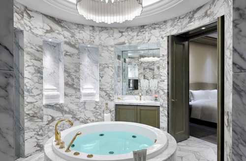 Long Hua Hotel | The Langham, Haikou