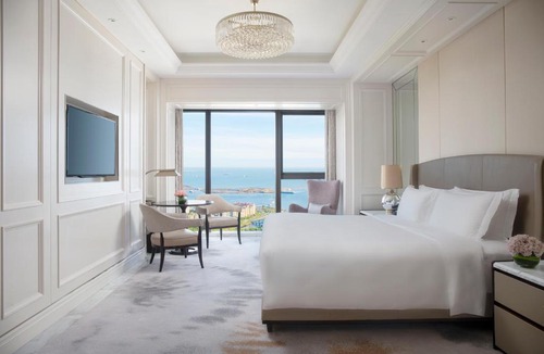 Long Hua Hotel | The Langham Haikou