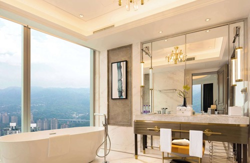 Yuzhong Hotel | The Lixury Hotel -The Unbound Collection by Hyatt