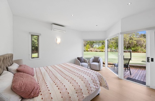Anglesea House | THE LODGE - TENNIS,LGE SPA,WOOD FIRE,
