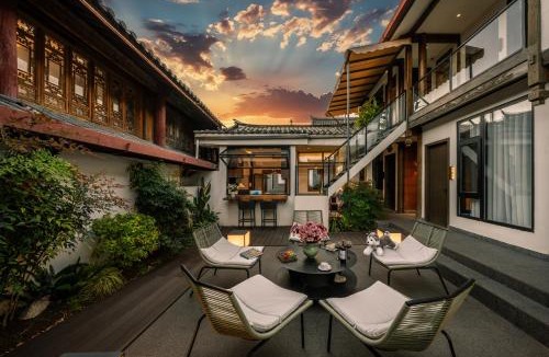 Dayan Old Town Hotel | The Misty Garden Inn - Chinese Style Courtyard - Lijiang Ancient Town Branch - Free pick up once from Airport & Railway more than three nights