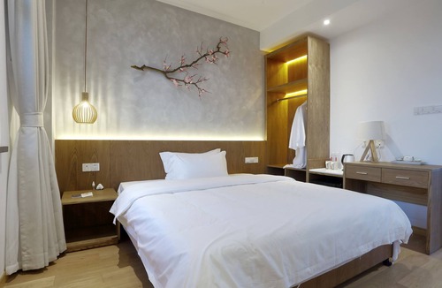 Sanjing Hotel | The Moment We Met