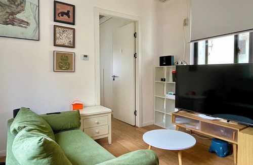 Huaihai Road Commercial Area Apartment | The most Cozy 1-bedroom apartment in downtown Shanghai