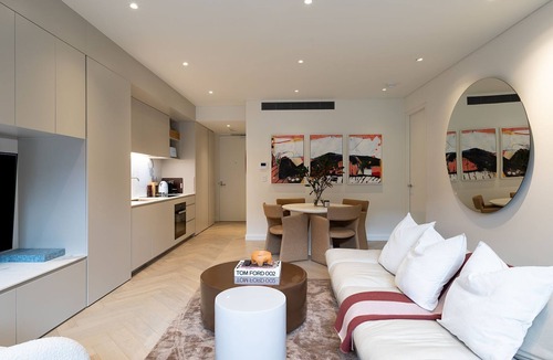 Kings Cross Apartment | The Noir, Potts Point I90