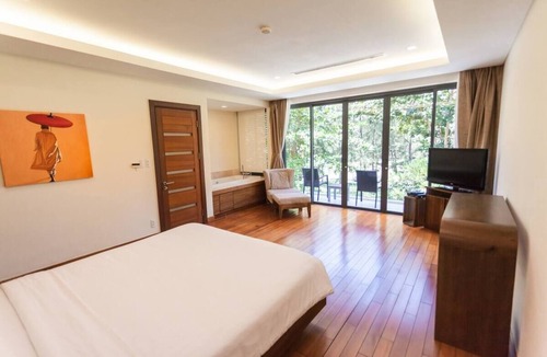 Ngu Hanh Son Hotel | The Ocean Luxury Villa Da Nang