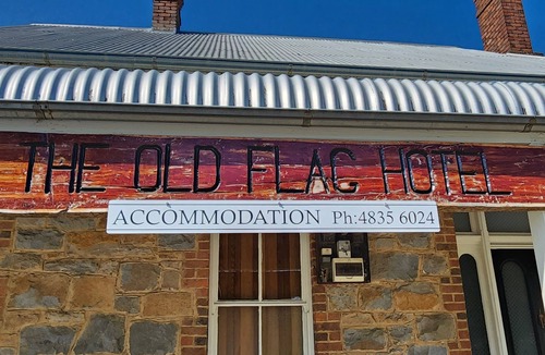Binda House | The Old Flag Hotel Binda