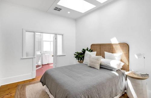 Glenelg South House | THE OSLO on Broadway - Two Poolside Villas