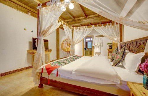 Shangri-La Hotel | The Peak Living