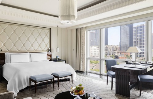Downtown Shanghai Hotel | The Peninsula Shanghai