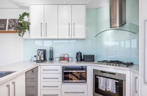 South Perth House | The Perth Summit – A Sepal Stay is a designer tri-level luxury residence in South Perth, offering epic city and river views, premium furnishings, multiple living areas, and an executive-level stay ideal for corporate, insurance, or family Guests.