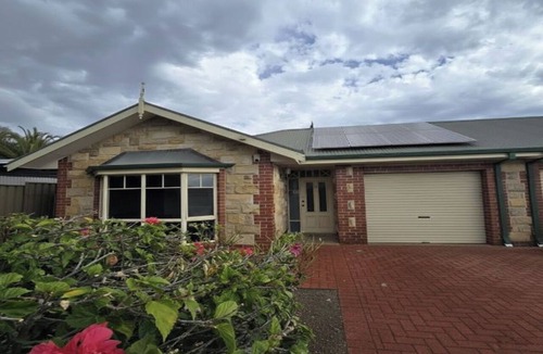 Prospect House | The Prospect Executive Home- Quite Yet Vibrant