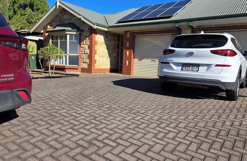 Prospect House | The Prospect Executive Home- Quite Yet Vibrant