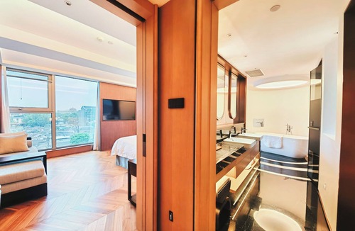 Dongcheng Hotel | The Purple Horse Hotel