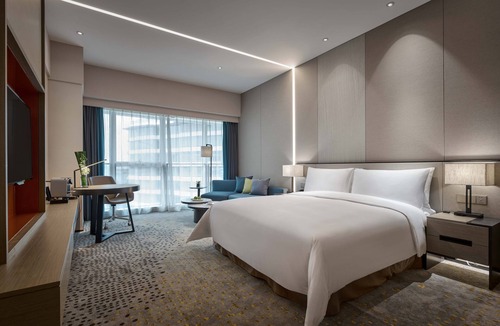 Qingpu Hotel | The Qube Hotel Shanghai Hongqiao