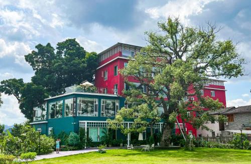 Yanshan District House | The Red Roof Monet Garden Resort - Pool & Family Fun - Where Karsts Meet a Playful Water Garden - By the way to Yangshuo - Complimentary Airport Pick-up for 2 Nights & Tailor-Made Tours