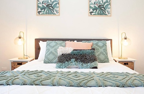 Alexandria House | The Renwick House in Cosmopolitan Alexandria