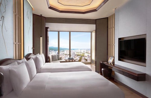 Xinjiekou Hotel | The Ritz-Carlton, Nanjing