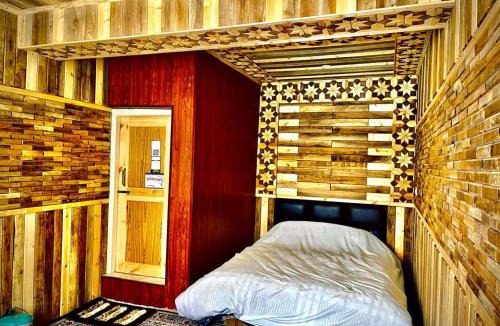 Srinagar House | The Riverside Lodge Gulmarg