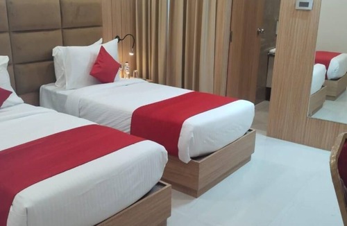 Gomti Nagar Hotel | The Royal Legacy