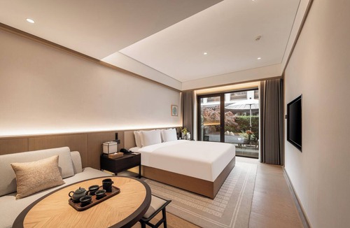 Xihu Hotel | The Serene House