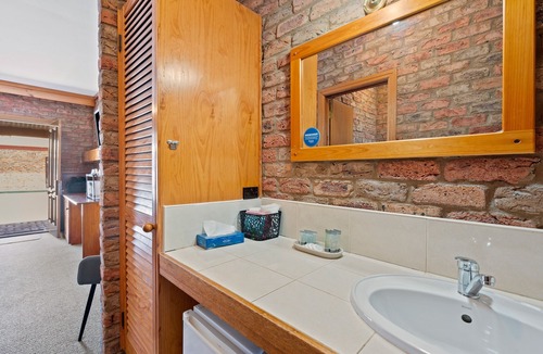 Echuca Hotel | The Settlement Historic Hotel