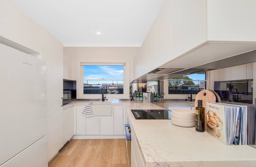 Long Jetty Villa | THE SHACK AT LONG JETTY - VILLA B