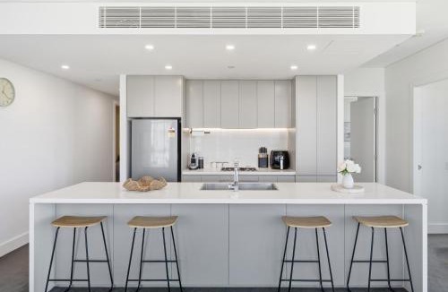 Sydney Olympic Park Apartment | The Sky Perch