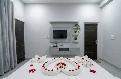 Sawai Madhopur Hotel | The Stripes Ranthambore