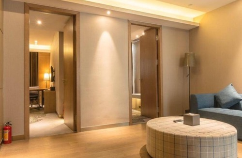 Dongqu Subdistrict Hotel | The Summit Hotel