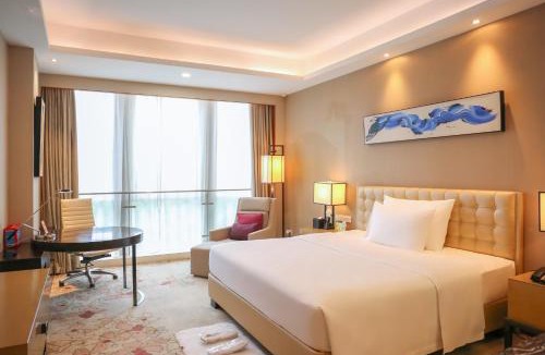 Nanhai Hotel | The Thousand Lantern Lake Hotel