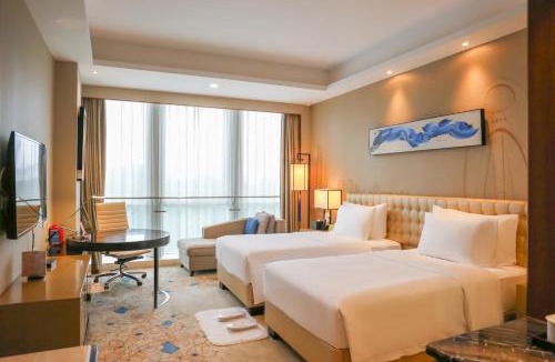 Nanhai Hotel | The Thousand Lantern Lake Hotel