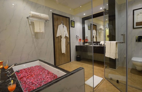 Sawai Madhopur Resort | The Tigress Resort & Spa, Ranthambore