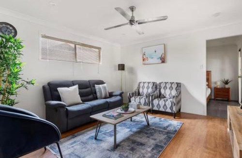 Wentworthville Villa | The Urban Cozy Cottage - Vinoth Puvichandran