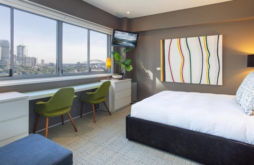Elizabeth Bay Apartment | The View Potts Point (ISYD) - Comfortable 1 bedroom studio with pool and breathtaking Opera House views