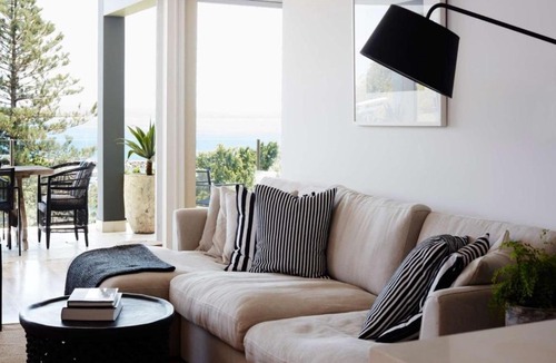 Nelson Bay House | The Waterview, 2 76 Magnus St - complete style, comfort, luxury and spectacular waterviews