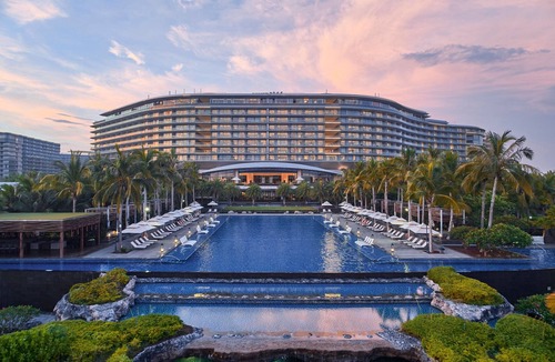 Lingshui Hotel | The Westin Blue Bay Resort & Spa