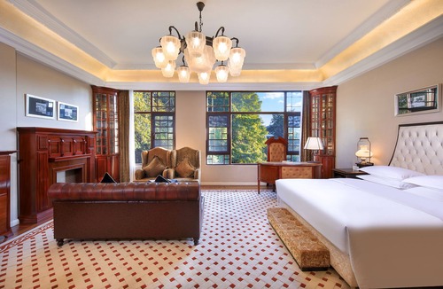 Xiufeng Hotel | The White House Guilin