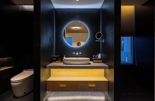 Dali Ancient Town Hotel | The Windyard Kazan Onsen Retreat